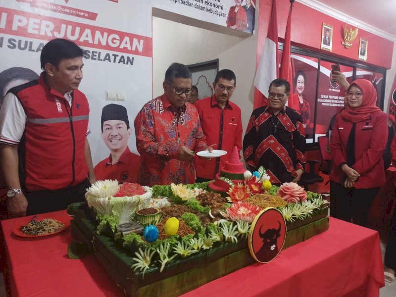 Hasto Kristiyanto Hadiri Syukuran Kantor Permanen PDIP Sulsel