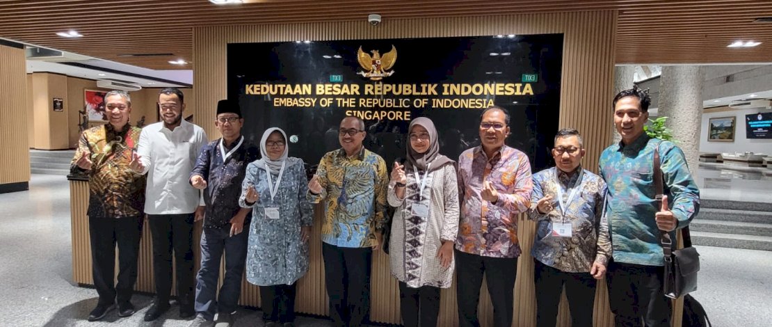 Wali Kota Makassar Moh Ramdhan Pomanto, kembali mengikuti materi Lessons from the Covid-19 Pandemic atau pembelajaran dari pandemi Covid dalam program Capacity Building RISING pada hari kedua, Selasa, 7 Maret 2023, di Singapura. Wali Kota Makassar Moh Ramdhan Pomanto, kembali mengikuti materi Lessons from the Covid-19 Pandemic atau pembelajaran dari pandemi Covid dalam program Capacity Building RISING pada hari kedua, Selasa, 7 Maret 2023, di Singapura.
