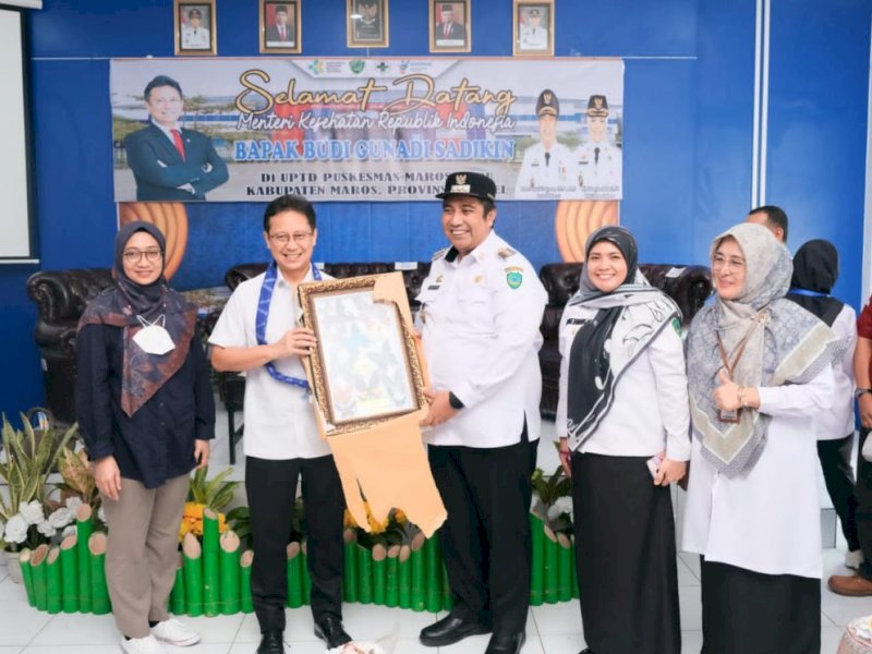 Bupati dan Wabup Maros Dampingi Menkes Tinjau Puskesmas dan Posyandu Percontohan
