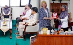 Wabup Hj Suhartina Bohari Terima Kunjungan Australia Consulate General dan Rombongan Peserta Short Course Tentang Geopark