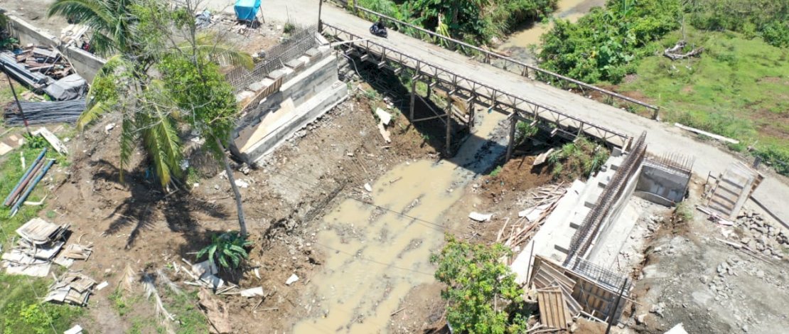 Jembatan Sungai Palattae pada ruas Tanabatue - Sanrego - Palattae di Kabupaten Bone.