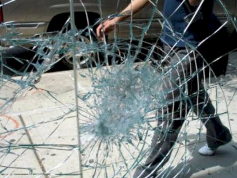 Pria di Makassar Ditangkap Polisi Usai Rusak Kantor Lurah Karena Suara Musik
