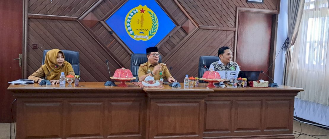 Bimbingan Teknis (Bimtek) IT penilaian, aplikasi E-Maqro dan live streaming, persiapan STQH, di Ruang Rapat Pimpinan Kantor Bupati Kepulauan Selayar.