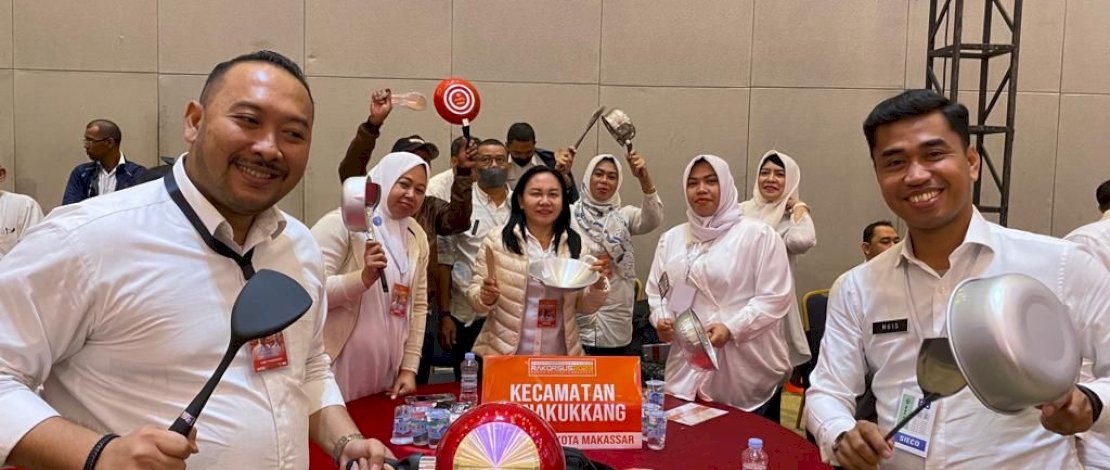 Camat Panakkukang Andi Pangerang Nur Akbar bersama Sekcamnya Abdul Muis, menghadiri kegiatan Rapat Koordinasi Khusus, di Hotel Four Point, Selasa, 14 Maret 2023.