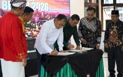 Danny Pomanto Bicara Kepimpinan Adaptif dengan Ratusan Mahasiswa UKI Toraja