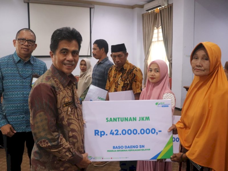 Lima Ahli Waris Penerima Manfaat Program JKM di Selayar Terima Santunan