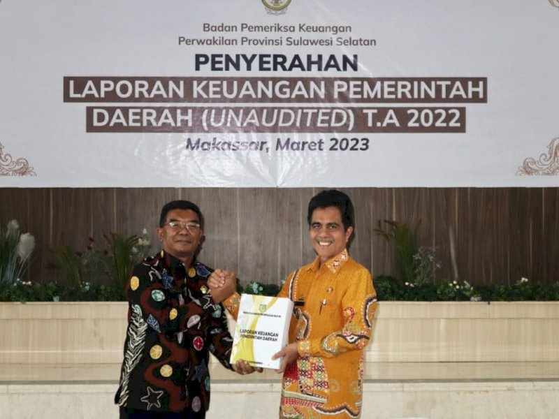 Serahkan LKPD TA 2022 ke BPK, Saiful Arif Optimistis Pertahankan Predikat WTP