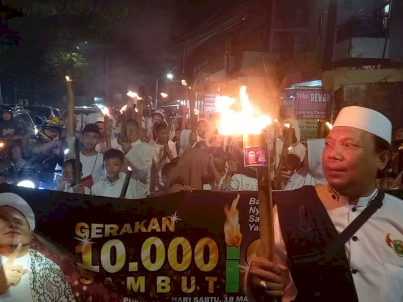 Pawai 10.000 Obor Sambut Bulan Ramadhan di Kota Makassar 