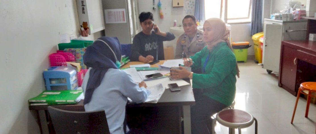 Tiga orang dari pihak rumah sakit telah dimintai keterangan soal kronologi kejadian.