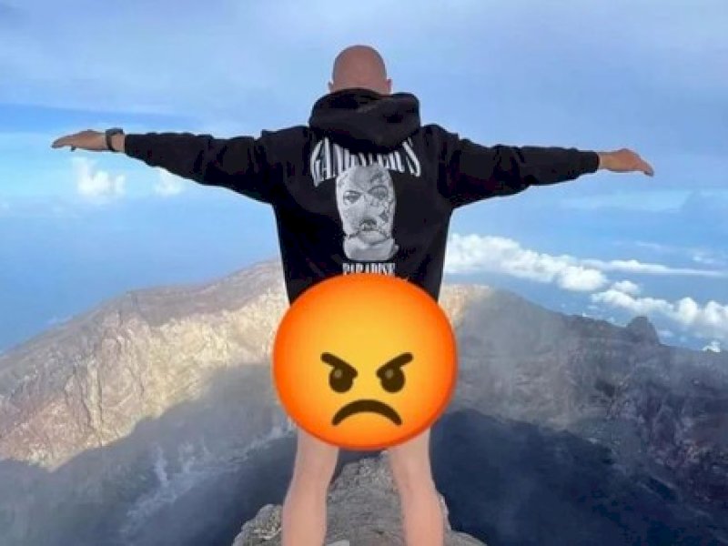 Bule Kembali Berulah di Bali, Terbaru Mendaki Tanpa Izin dan Telanjang di Gunung Agung 