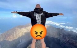 Bule Kembali Berulah di Bali, Terbaru Mendaki Tanpa Izin dan Telanjang di Gunung Agung 