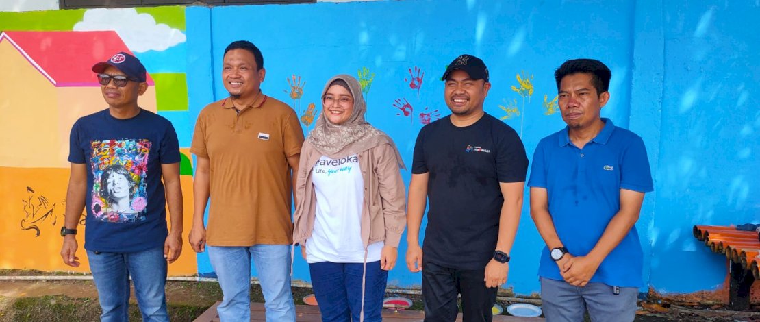 Traveloka meresmikan Mural Lorong Wisata Millenial Pintu Nol, samping Danau Universitas Hasanuddin (Unhas), Minggu, 19 Maret 2023 lalu.