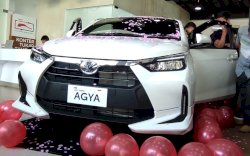Jelang Ramadhan, Kalla Toyota Bone Launching Agya Terbaru