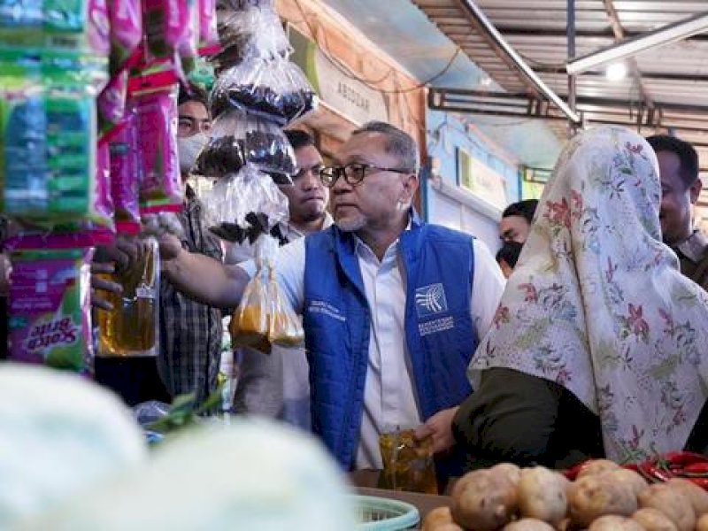 Pemerintah Bakal Stop Impor Beras, Gula, dan Garam 