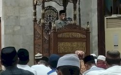 Bawakan Ceramah di Malam Ketiga Ramadan, Wabup Saiful Arif Ajak Umat Muslim One Day One Juz