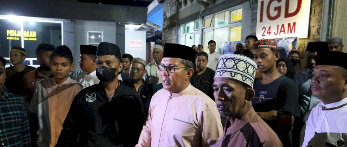 Wali Kota Makassar, Moh Ramdhan "Danny" Pomanto, langsung bergerak cepat mengambil tindakan pasca kubah Masjid Ittifaqul Jamaah di Jalan Barukang roboh.