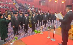 Lantik 34 Pejabat, Rektor UNM Ingatkan Kerja Maksimal