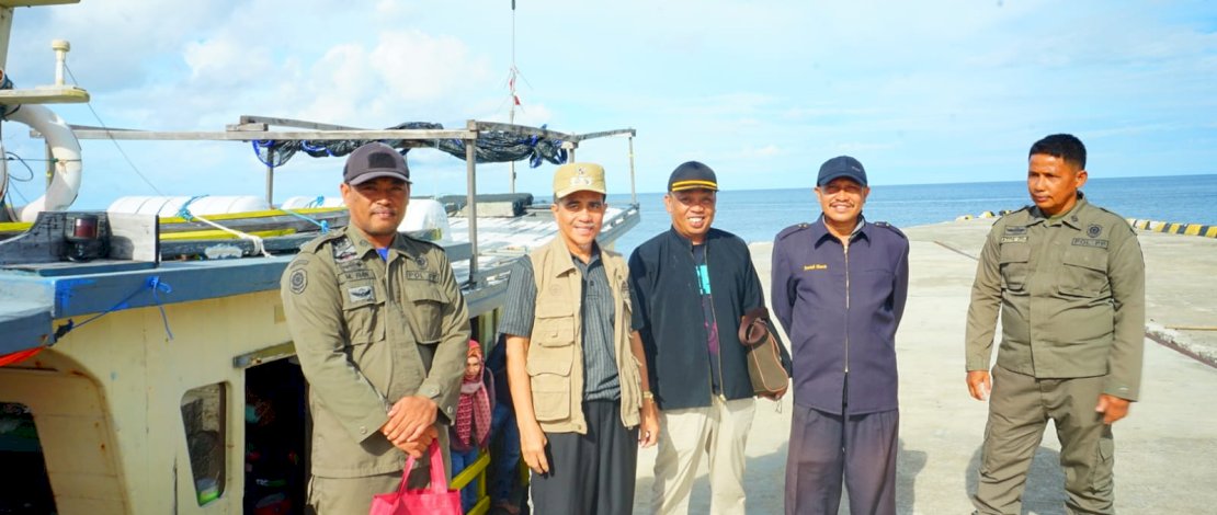 Wakil Bupati Kepulauan Selayar, Saiful Arif, dan tim Safari Nuzulul Qur'an melibatkan lima personil dari MUI, tiba di Pelabuhan Laut Kayuadi, Kamis sore, 30 Maret 2023, sekitar pukul 15.25 Wita
