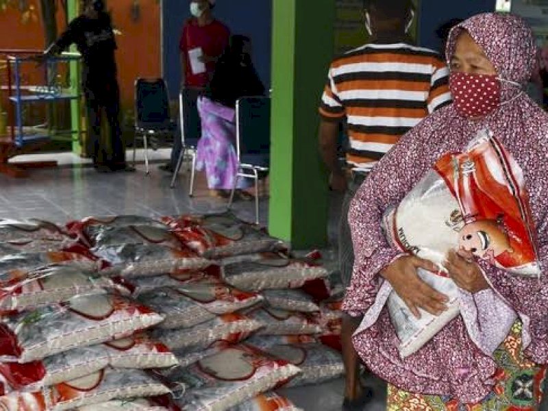 Pemerintah Salurkan Bansos Pangan Mulai Hari ini