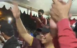 Lebur di Tengah Suporter, IAS: Tunai Sudah Penantian 23 Tahun 