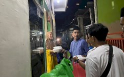 Masyarakat Tamamaung Kaget Dibangunkan Sahur oleh Ketua DPRD Makassar 