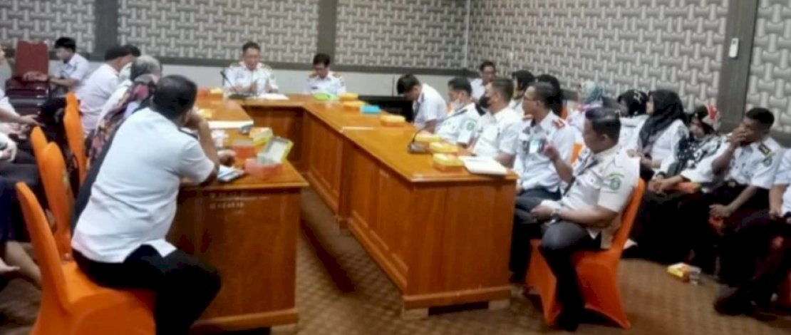 Rapat persiapan Musyawarah Perencanaan Pembangunan (Musrenbang) Tingkat Kecamatan 2023, di Ruang Rapat Bappeda Kota Parepare, Rabu, 4 Januari 2023.