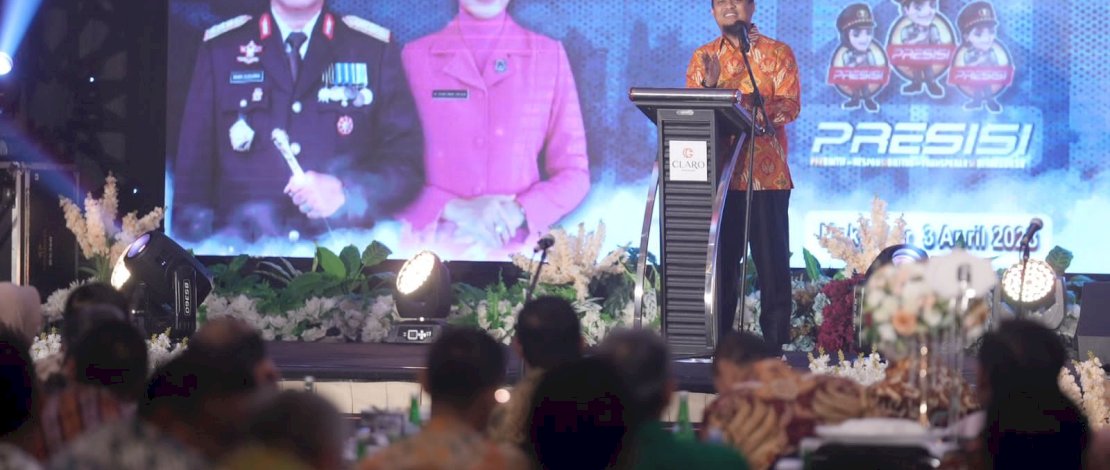 Gubernur Sulsel, Andi Sudirman Sulaiman, menghadiri Malam Kenal Pamit Kapolda Sulsel, di Hotel Claro, Makassar, Senin, 3 April 2023.