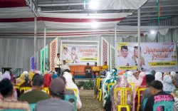 Safari Ramadan, Taufan Pawe Sosialisasikan Airlangga Hartarto Calon Presiden di Barru