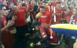 Taufan Pawe Nobar dengan Ratusan Suporter PSM Makassar