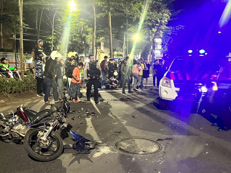 Jelang Sahur, Dua Pemotor Tabrakan Akibat Lawan Arus Lalu Lintas