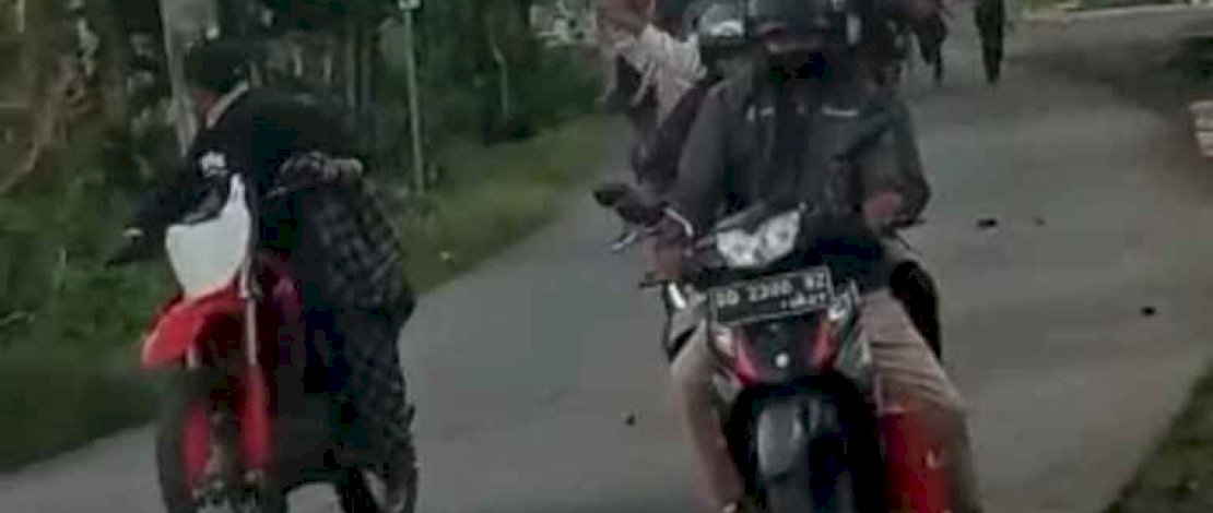 Tangkapan layar aksi penyerangan di Jalan Manggarupi.