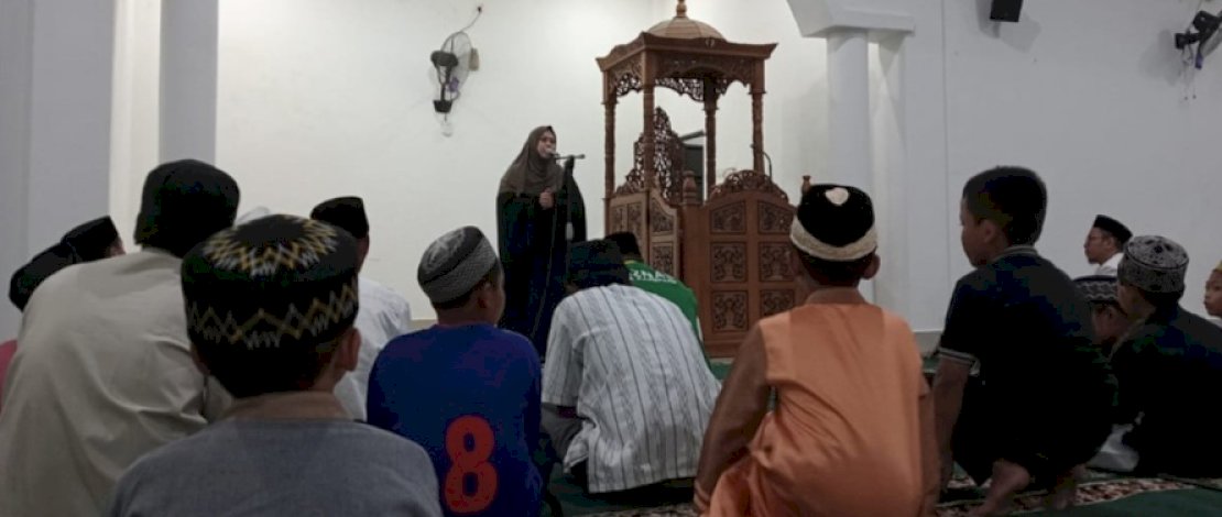 Ketua Tim Penggerak PKK Kota Parepare, Erna Rasyid Taufan, hadir langsung dalam acara zikir dan doa bersama untuk masyarakat Kota Parepare.