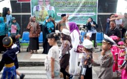 Erna Rasyid Taufan Lepas Peserta Pawai Taa'ruf