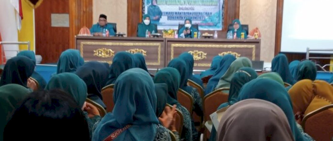 Ketua Tim Penggerak PKK&nbsp;Kota Parepare, Erna Rasyid Taufan, membuka langsung Rapat Koordinasi PKK Tingkat&nbsp;Kota Parepare.