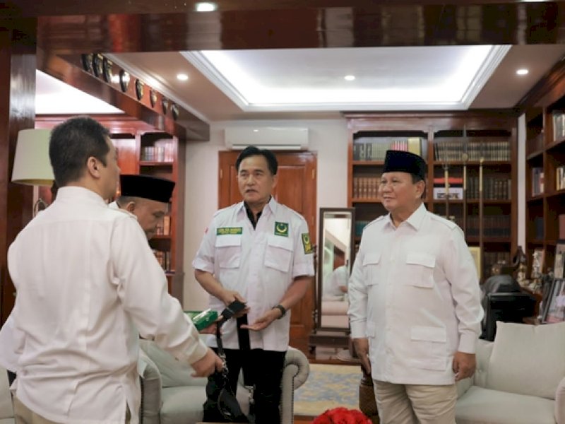 Bercandaan Serius Prabowo ke Yusril: Kalau Kali Ini Tidak Dukung Saya Kebangetan
