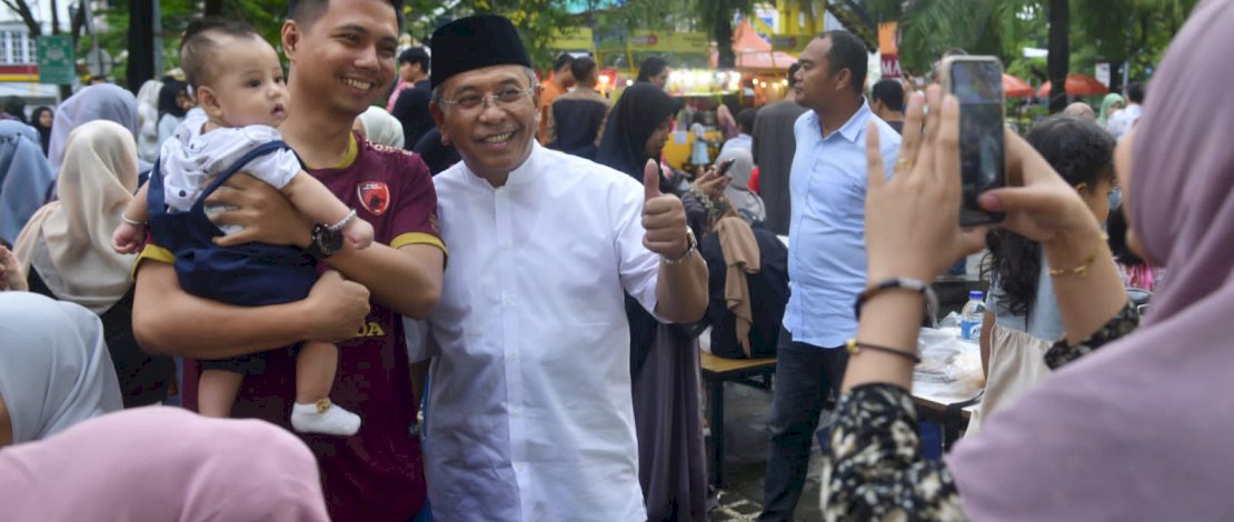 Hadir di Pesona Ramadan J-Pro, IAS Diserbu Pengunjung Minta Foto Bareng