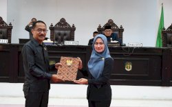 Bupati Luwu Utara Hadiri Paripurna DPRD Terkait Laporan Pansus LKPJ