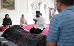 Andi Sudirman Melayat dan Sampaikan Belasungkawa Atas Meninggalnya Rapsel Ali