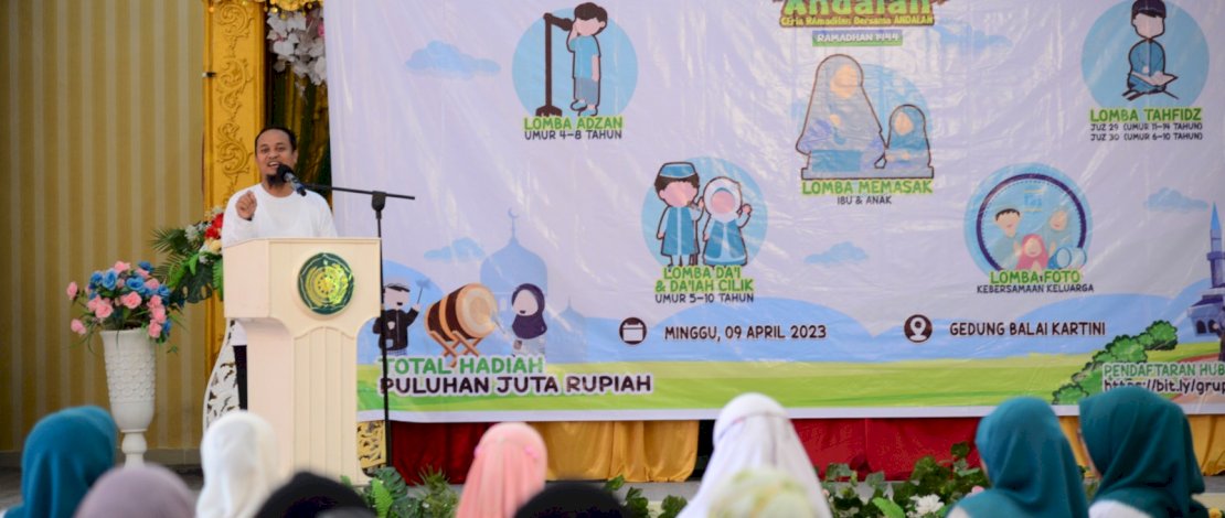 Gubernur Sulsel Andi Sudirman Sulaiman membuka Festival Ramadan yang mengusung tema Ceria Ramadan Bersama Andalan (Cerah Andalan) di Gedung Kartini, Kota Makassar, Minggu 9 April 2023.
