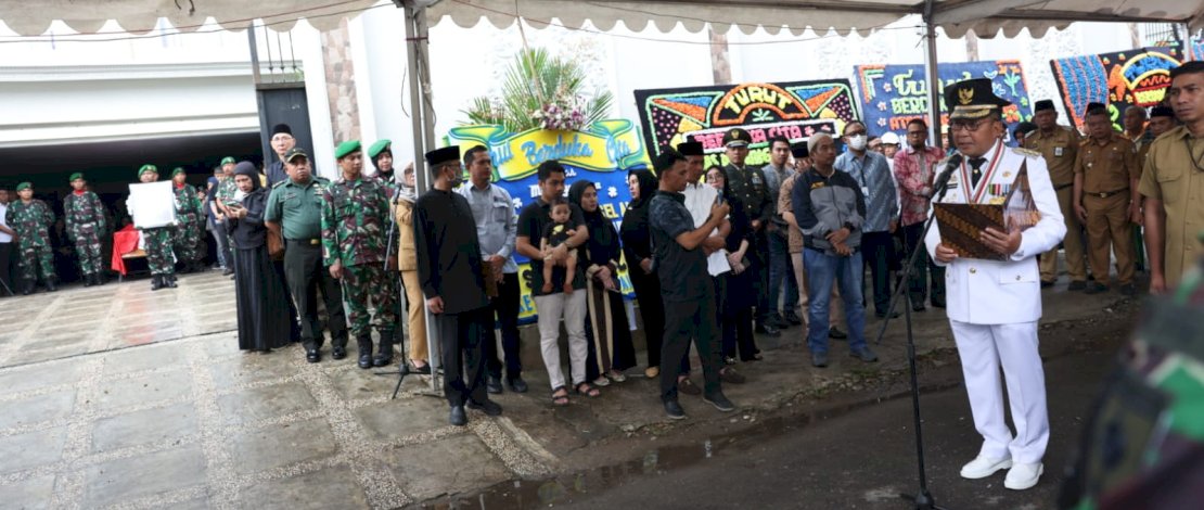 Wali Kota Makassar Danny Pomanto Pimpin Pelepasan dan Persemayaman Almarhum Rapsel Ali Secara Militer