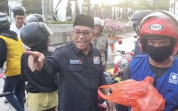 Cerita IAS Bagi Takjil di Palopo: Tak Dikenali hingga Disambut dengan Teriakan 'Gubernurku' 