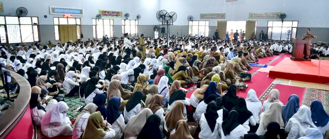 Ramadan Andalan Mengaji yang diikuti oleh para pelajar SMA/SMK se Sulsel.