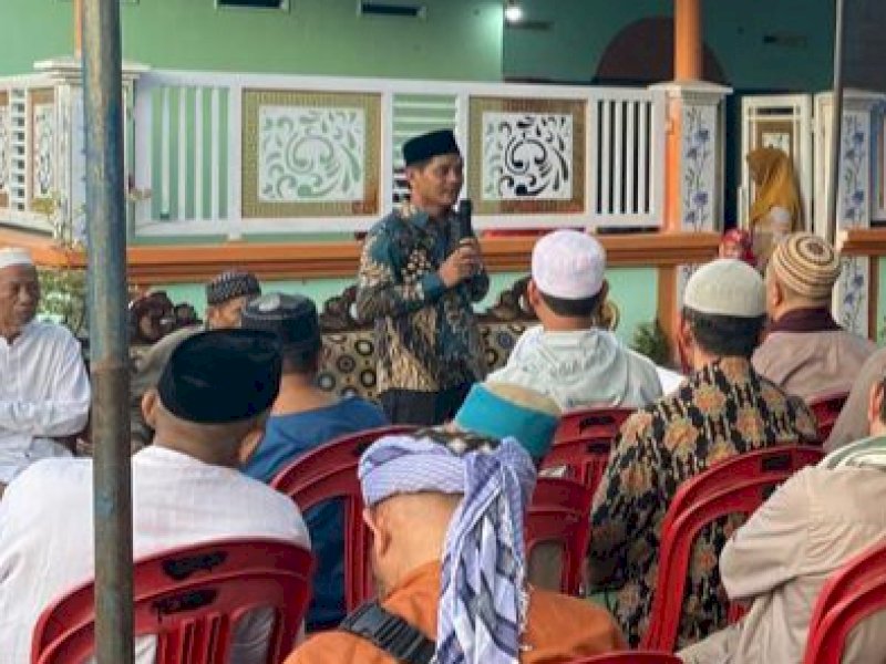 Taslim Tamang Beri Tausiah Saat Buka Puasa Bersama Tokoh Masyarakat Turikale Maros