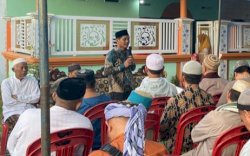 Taslim Tamang Beri Tausiah Saat Buka Puasa Bersama Tokoh Masyarakat Turikale Maros