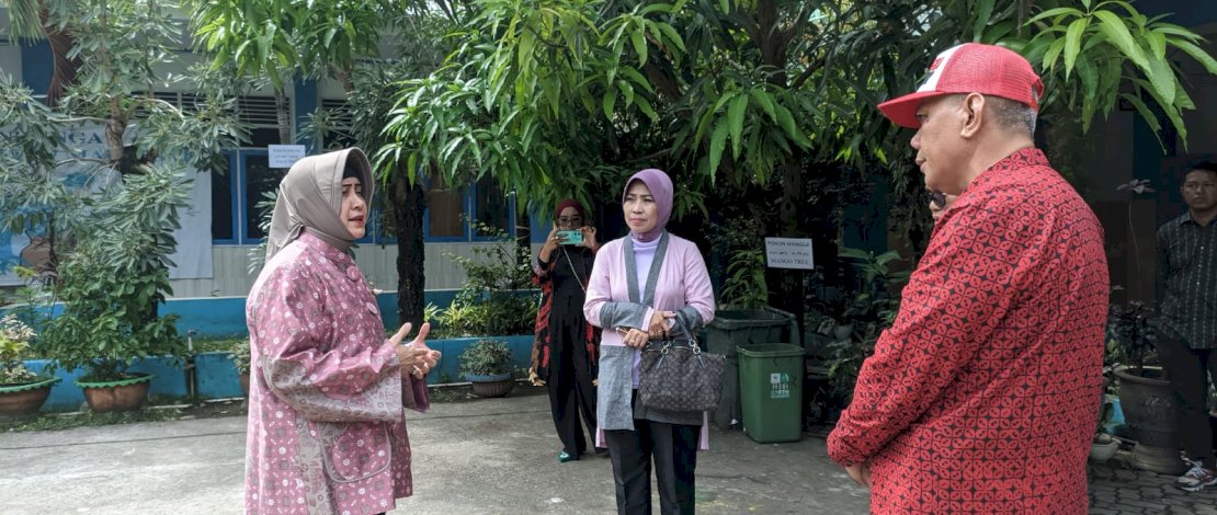 Bunda PAUD Kota Makassar Indira Yusuf Ismail kembali melakukan peninjauan implementasi studi tiru di Sekolah Menengah Pertama (SMP) yang ada di Makassar. 