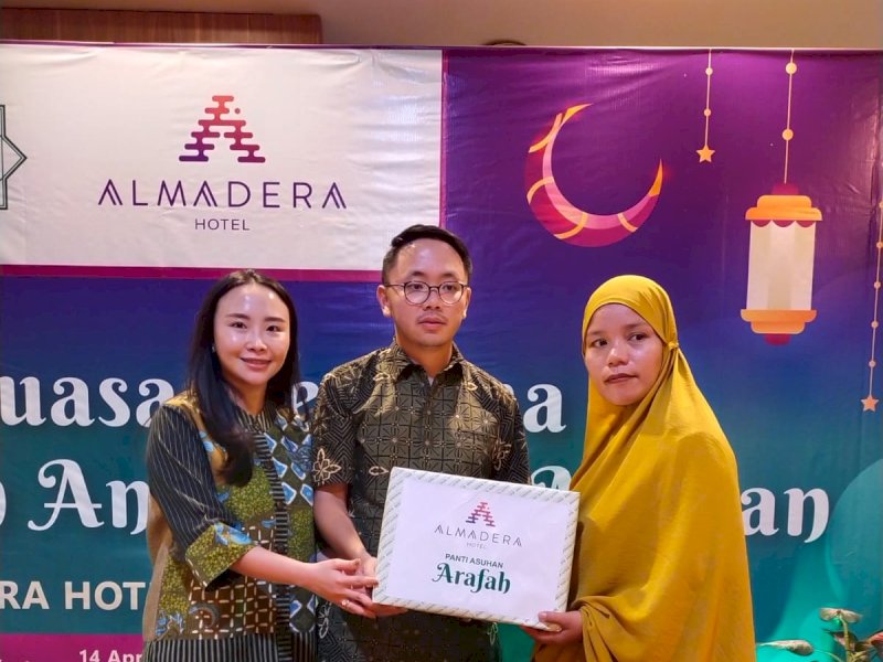 Komisaris Utama Almadera Hotel Willianto Tanta Buka Puasa Bersama 10 Anak Yatim