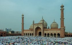 Arab Saudi dan UEA Perkirakan 1 Syawal 1444 H Jatuh pada 22 April 2023