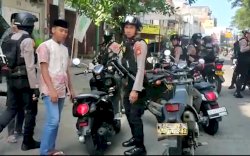 Aparat Samapta Polrestabes Makassar Bubarkan Balap Liar, Lima Motor Ditilang