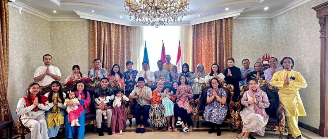 KBRI Astana melaksanakan open house Idul Fitri di Wisma Indonesia Astana, tepat di hari pelaksanaan Idul Fitri, Jumat, 21 April 2021.
