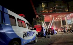Ambulance Covid Hunter Makassar Recover Bantu Evakuasi Korban Kebakaran TSM